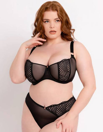 Tilly in Black